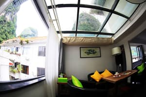 thumbnail: Room