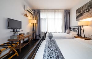 thumbnail: Room