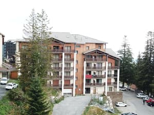 thumbnail: Exterior