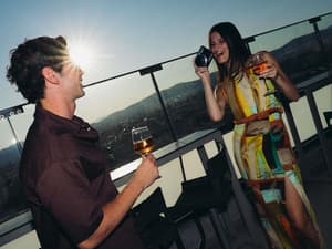 thumbnail: Bar (on property)
