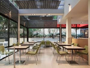 thumbnail: Restaurant