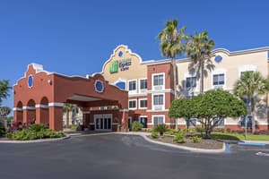 Holiday Inn Express Hotel & Suites The Villages by IHG