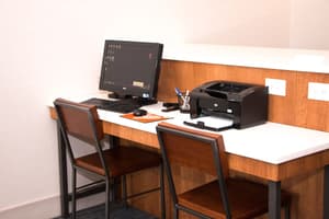thumbnail: Business center