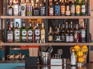 thumbnail: Bar (on property)