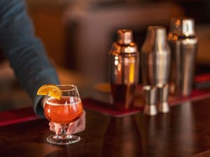 thumbnail: Bar (on property)