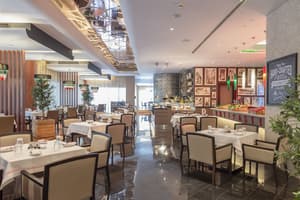thumbnail: Restaurant