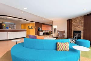 Fairfield Inn and Suites By Marriott St Charles