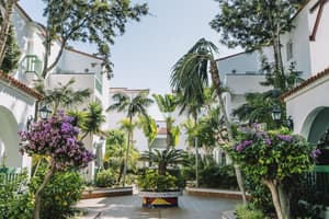 thumbnail: Courtyard