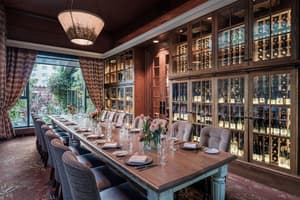 thumbnail: Restaurant