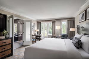 thumbnail: In-room dining
