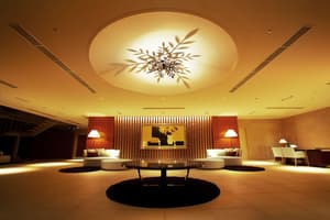 thumbnail: Interior entrance