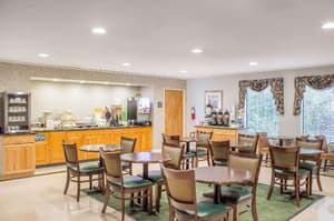 thumbnail: Restaurant
