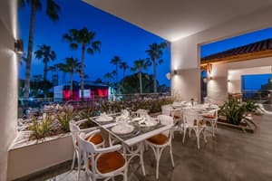 thumbnail: Restaurant