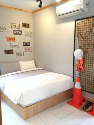 thumbnail: Room