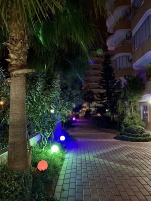 thumbnail: Front of property