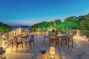 thumbnail: Terrace/patio
