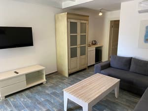 thumbnail: Living area