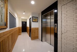 thumbnail: Hallway