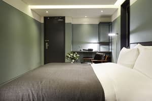 thumbnail: Room