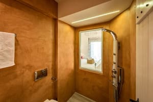 thumbnail: Bathroom shower