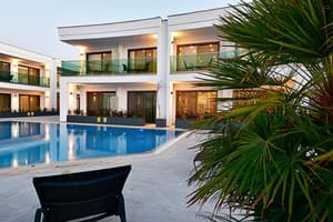 thumbnail: Pool