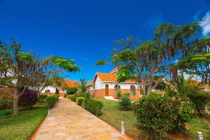 thumbnail: Courtyard