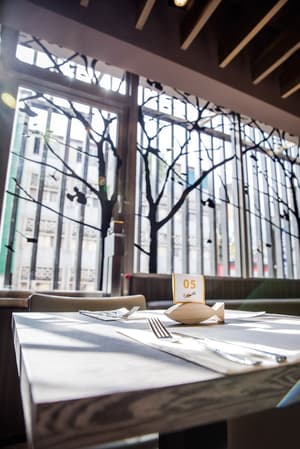 thumbnail: Restaurant