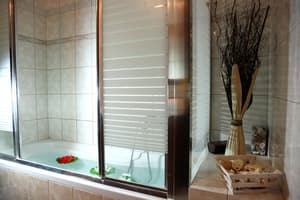 thumbnail: Swimming pool-spa