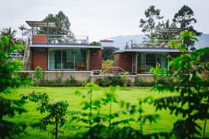 thumbnail: Exterior