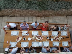 thumbnail: Family dining