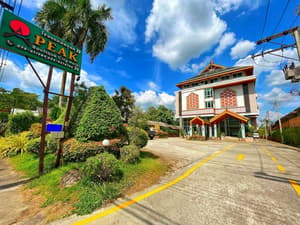 thumbnail: Exterior