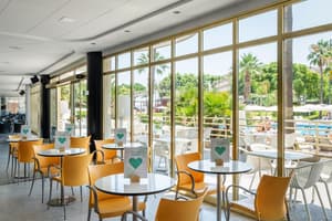 thumbnail: Bar (on property)