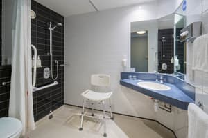 thumbnail: Bathroom