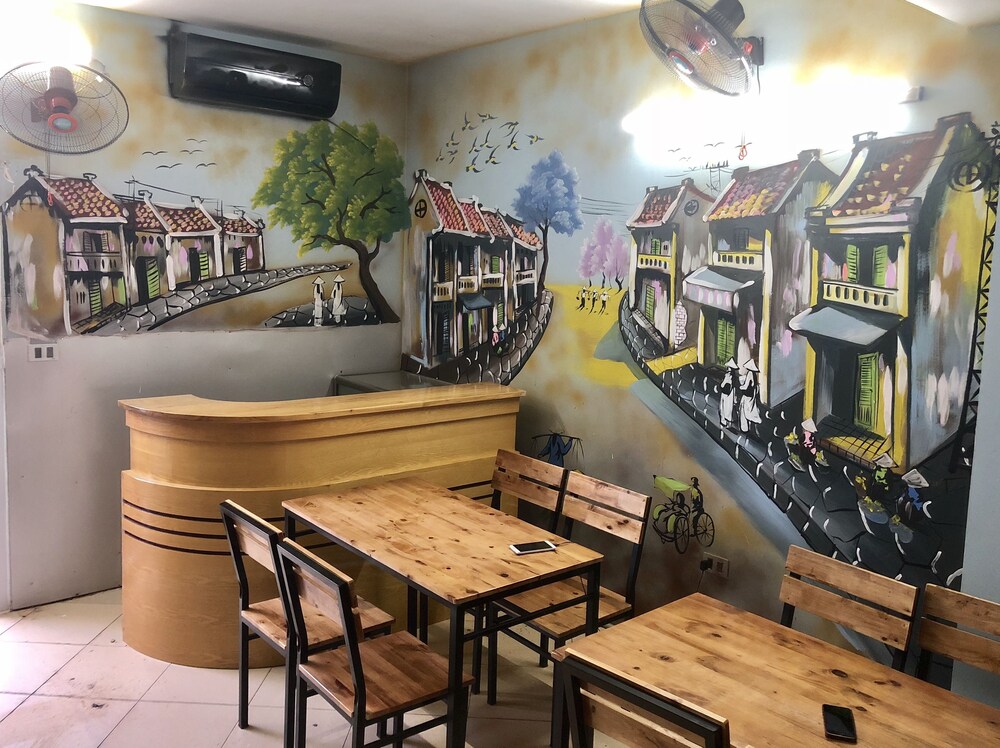 Food court