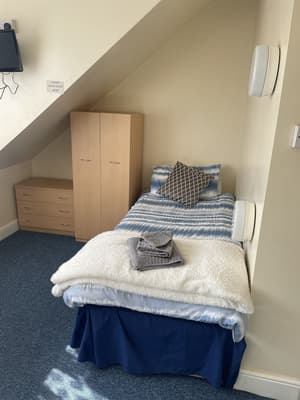 thumbnail: Room