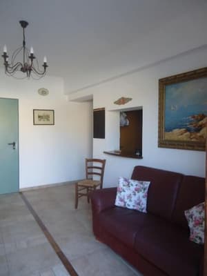 thumbnail: Interior