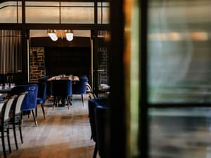 thumbnail: Restaurant