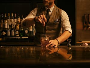 thumbnail: Bar (on property)