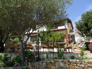 thumbnail: Exterior