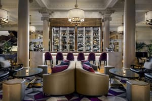 thumbnail: Bar (on property)