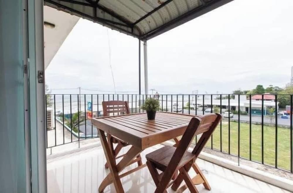 Beach/ocean view