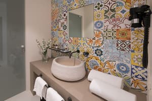thumbnail: Bathroom