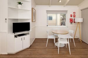 thumbnail: In-room dining