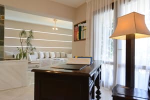 thumbnail: Concierge desk