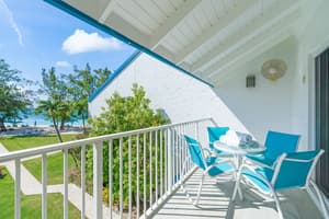 thumbnail: Balcony view