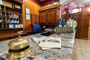 thumbnail: Interior entrance