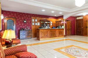 thumbnail: Interior entrance