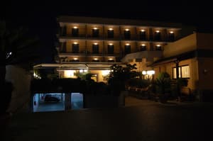 thumbnail: Exterior