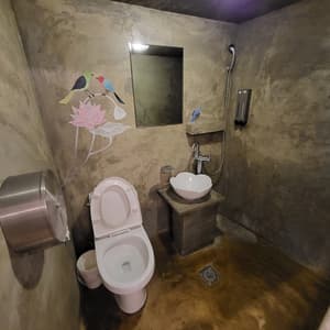 thumbnail: Bathroom