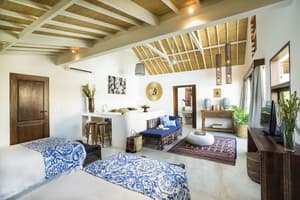 thumbnail: In-room dining